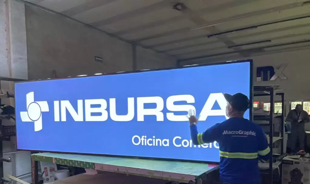Fabricación de luminoso para Inbursa